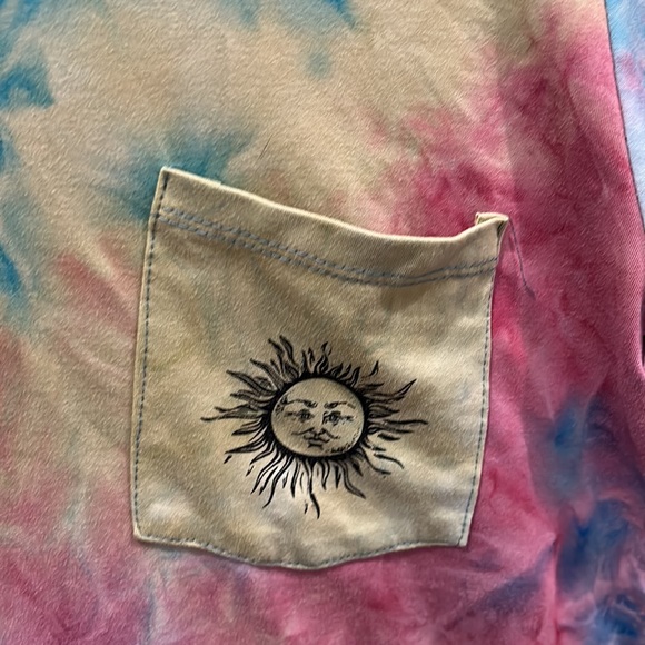 colorful t-shirt - Picture 2 of 4